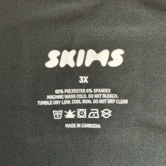 NWT SKIMS Black Outdoor Jersey - Picture 7 of 7